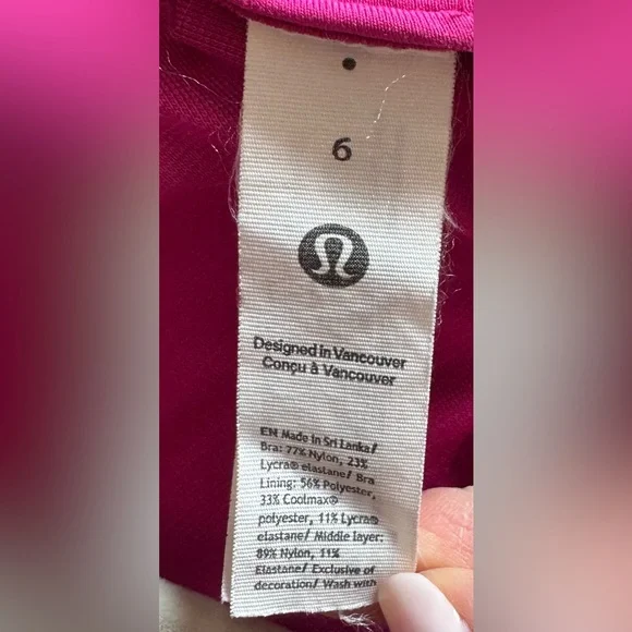 Lululemon Ripened Raspberry Energy Bra Size 6 - Picture 6 of 6